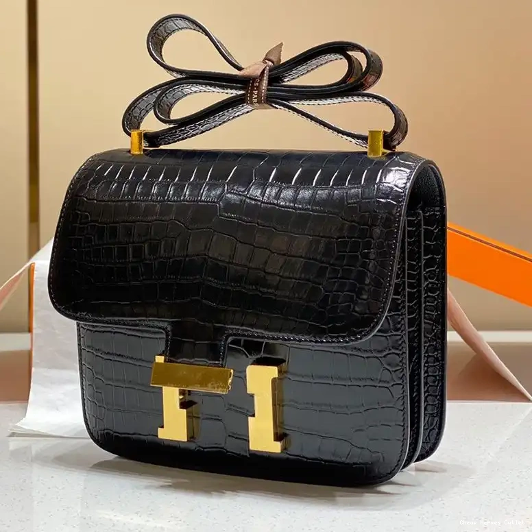 Bag Gold Leather Constance Black Hermes In Alligator Hardware 0504
